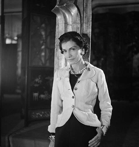 la vita di coco chanel|Coco Chanel .